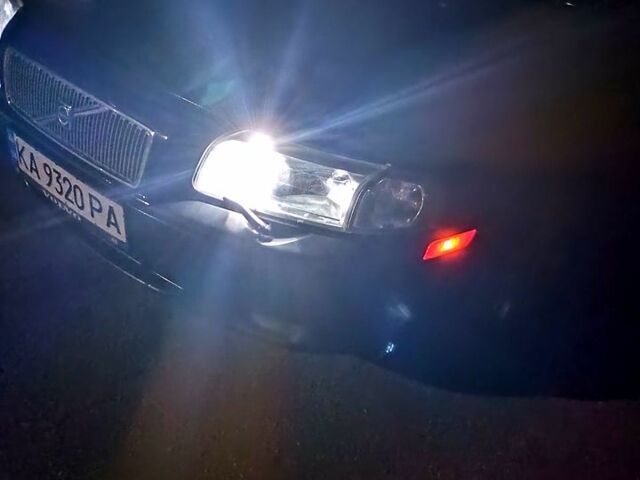 Чорний Вольво S80, об'ємом двигуна 2.4 л та пробігом 360 тис. км за 5100 $, фото 1 на Automoto.ua