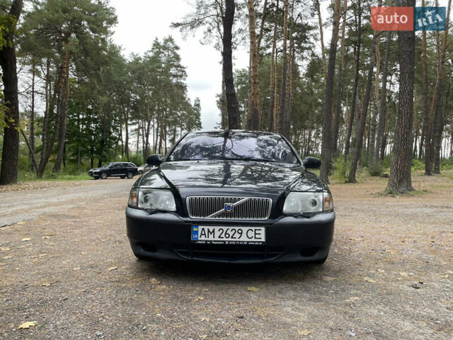 Черный Вольво С80, объемом двигателя 2.44 л и пробегом 280 тыс. км за 3500 $, фото 1 на Automoto.ua