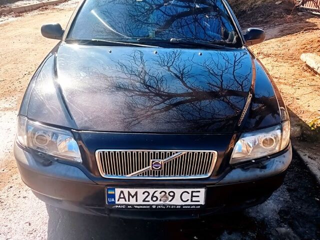 Чорний Вольво S80, об'ємом двигуна 2.4 л та пробігом 230 тис. км за 2500 $, фото 1 на Automoto.ua