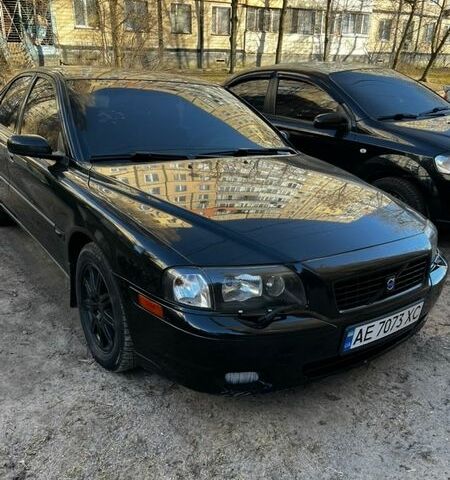 Черный Вольво С80, объемом двигателя 2.44 л и пробегом 380 тыс. км за 6000 $, фото 1 на Automoto.ua