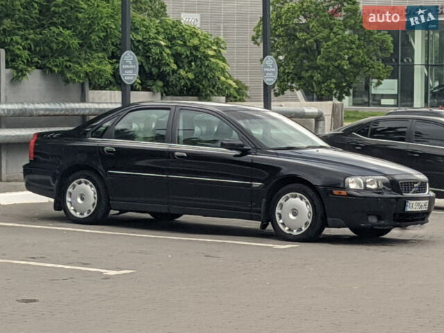 Черный Вольво С80, объемом двигателя 2.52 л и пробегом 299 тыс. км за 5000 $, фото 1 на Automoto.ua