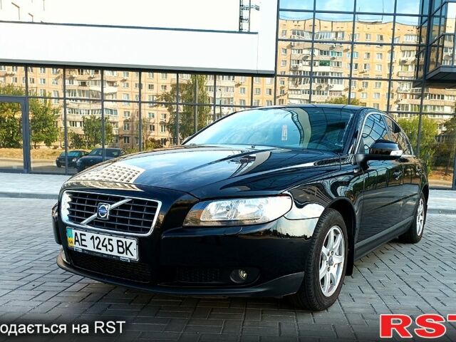 Черный Вольво С80, объемом двигателя 2.5 л и пробегом 151 тыс. км за 7500 $, фото 1 на Automoto.ua