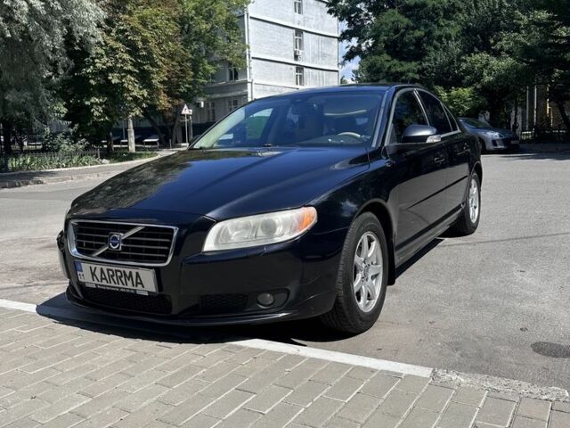 Черный Вольво С80, объемом двигателя 2.5 л и пробегом 238 тыс. км за 8200 $, фото 1 на Automoto.ua