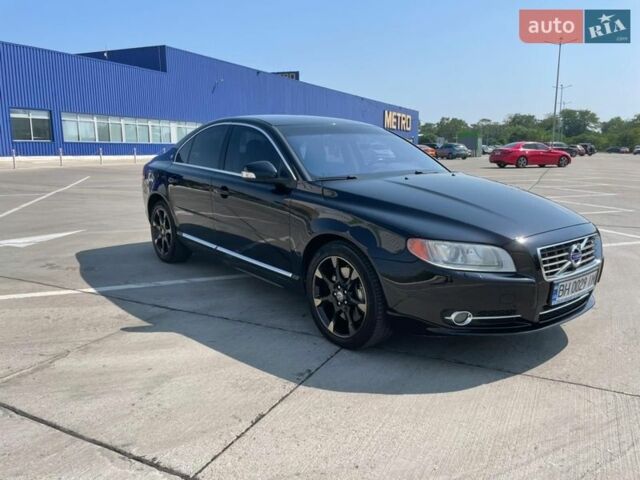Черный Вольво С80, объемом двигателя 4.41 л и пробегом 224 тыс. км за 13000 $, фото 1 на Automoto.ua