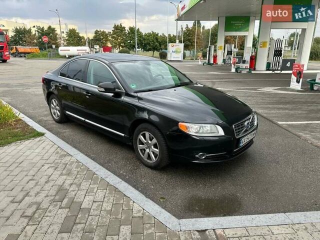 Чорний Вольво S80, об'ємом двигуна 2 л та пробігом 281 тис. км за 13000 $, фото 1 на Automoto.ua