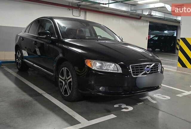 Черный Вольво С80, объемом двигателя 1.97 л и пробегом 184 тыс. км за 13500 $, фото 1 на Automoto.ua