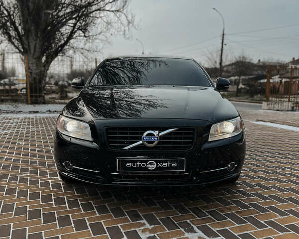 Черный Вольво С80, объемом двигателя 2 л и пробегом 225 тыс. км за 9900 $, фото 1 на Automoto.ua