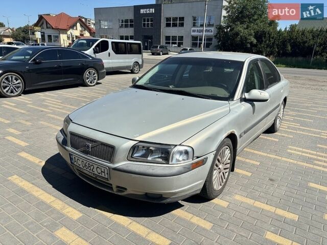Сірий Вольво S80, об'ємом двигуна 2.5 л та пробігом 430 тис. км за 2000 $, фото 1 на Automoto.ua