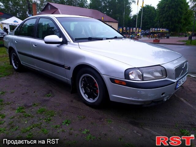 Серый Вольво С80, объемом двигателя 2.5 л и пробегом 400 тыс. км за 4950 $, фото 1 на Automoto.ua