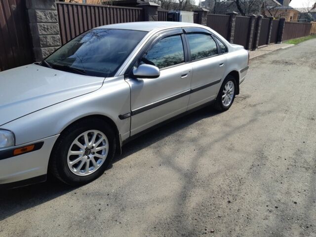 Серый Вольво С80, объемом двигателя 2.5 л и пробегом 45 тыс. км за 4000 $, фото 1 на Automoto.ua