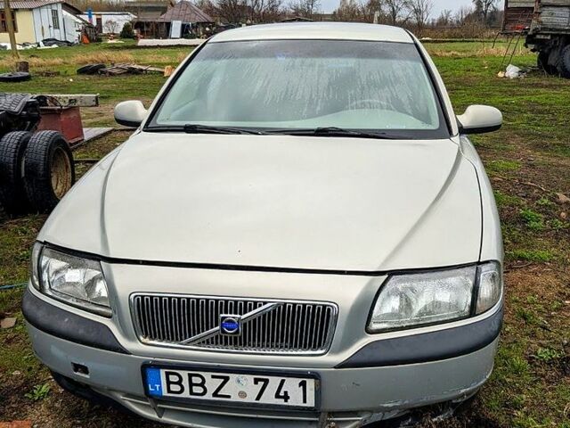 Серый Вольво С80, объемом двигателя 3 л и пробегом 230 тыс. км за 1500 $, фото 1 на Automoto.ua