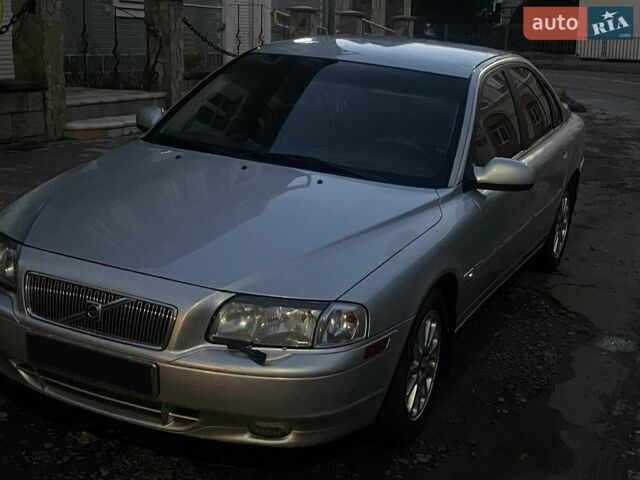 Сірий Вольво S80, об'ємом двигуна 2.5 л та пробігом 400 тис. км за 3950 $, фото 1 на Automoto.ua