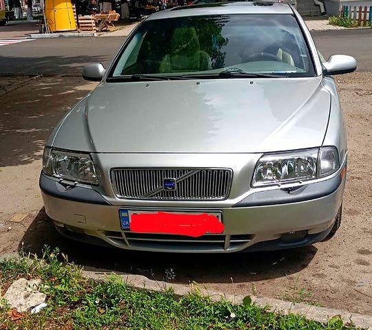 Сірий Вольво S80, об'ємом двигуна 2.4 л та пробігом 345 тис. км за 5750 $, фото 1 на Automoto.ua