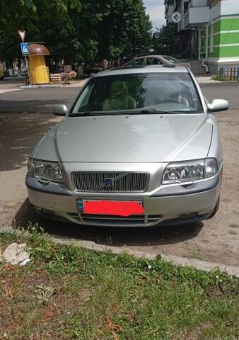 Серый Вольво С80, объемом двигателя 2.44 л и пробегом 345 тыс. км за 5750 $, фото 1 на Automoto.ua