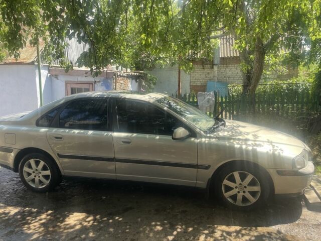 Сірий Вольво S80, об'ємом двигуна 2.4 л та пробігом 428 тис. км за 3500 $, фото 1 на Automoto.ua