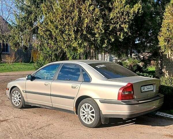 Сірий Вольво S80, об'ємом двигуна 2.9 л та пробігом 438 тис. км за 3900 $, фото 1 на Automoto.ua
