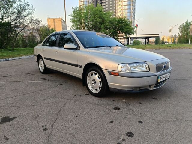 Серый Вольво С80, объемом двигателя 2 л и пробегом 266 тыс. км за 3950 $, фото 1 на Automoto.ua