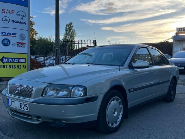 Сірий Вольво S80, об'ємом двигуна 24 л та пробігом 210 тис. км за 1800 $, фото 1 на Automoto.ua