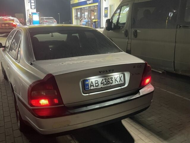 Сірий Вольво S80, об'ємом двигуна 2.4 л та пробігом 300 тис. км за 1456 $, фото 1 на Automoto.ua