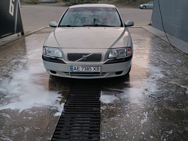 Серый Вольво С80, объемом двигателя 2.9 л и пробегом 350 тыс. км за 4853 $, фото 1 на Automoto.ua