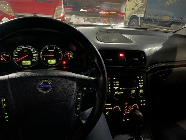 Серый Вольво С80, объемом двигателя 2.4 л и пробегом 658 тыс. км за 3145 $, фото 1 на Automoto.ua