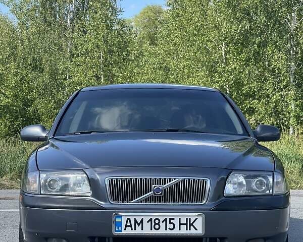 Сірий Вольво S80, об'ємом двигуна 2.4 л та пробігом 285 тис. км за 4800 $, фото 1 на Automoto.ua
