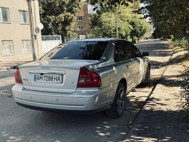 Серый Вольво С80, объемом двигателя 2.4 л и пробегом 337 тыс. км за 5694 $, фото 1 на Automoto.ua