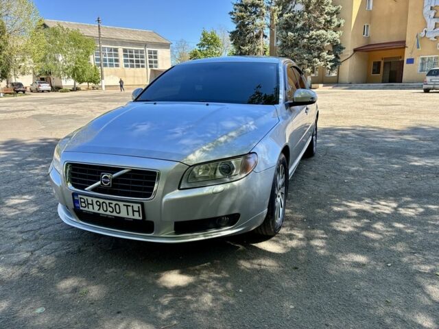 Сірий Вольво S80, об'ємом двигуна 2.5 л та пробігом 180 тис. км за 8850 $, фото 1 на Automoto.ua