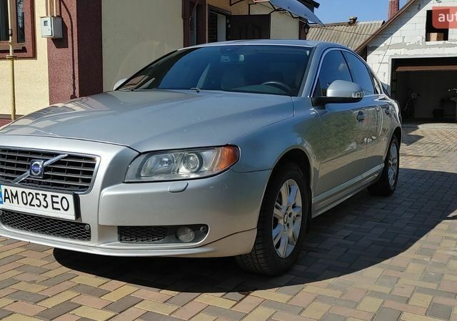 Серый Вольво С80, объемом двигателя 2.52 л и пробегом 272 тыс. км за 7300 $, фото 1 на Automoto.ua