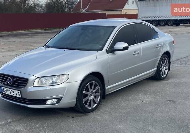 Сірий Вольво S80, об'ємом двигуна 3.2 л та пробігом 369 тис. км за 7500 $, фото 1 на Automoto.ua