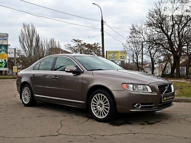 Вольво С80 2007 в Николаеве на Automoto.ua Серый Вольво С80, объемом двигателя 3.2 л и пробегом 205 тыс. км за 12999 $, фото 1 на Automoto.ua