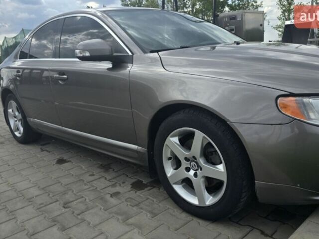 Сірий Вольво S80, об'ємом двигуна 2.5 л та пробігом 380 тис. км за 9300 $, фото 1 на Automoto.ua