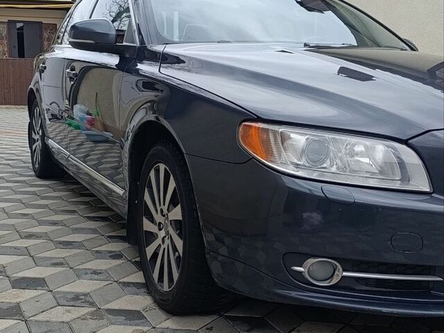 Сірий Вольво S80, об'ємом двигуна 1.98 л та пробігом 327 тис. км за 10300 $, фото 1 на Automoto.ua