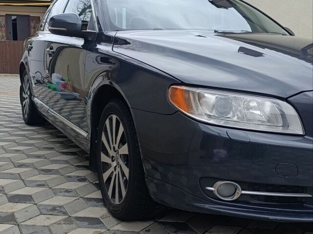Сірий Вольво S80, об'ємом двигуна 1.98 л та пробігом 327 тис. км за 10300 $, фото 1 на Automoto.ua