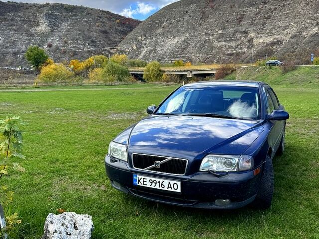 Синій Вольво S80, об'ємом двигуна 2.8 л та пробігом 0 тис. км за 6000 $, фото 1 на Automoto.ua