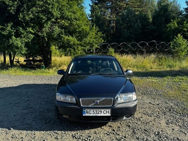 Синий Вольво С80, объемом двигателя 2.5 л и пробегом 425 тыс. км за 3800 $, фото 1 на Automoto.ua