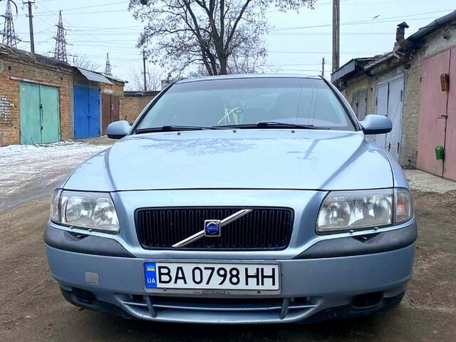 Синій Вольво S80, об'ємом двигуна 2.5 л та пробігом 552 тис. км за 3400 $, фото 1 на Automoto.ua