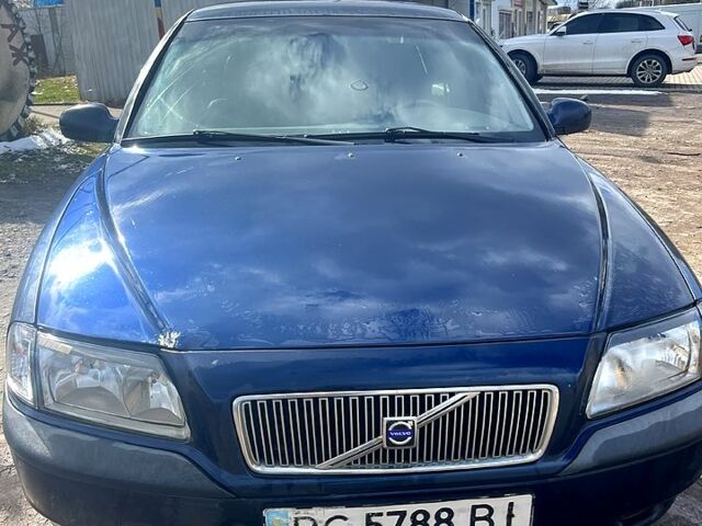 Синий Вольво С80, объемом двигателя 2 л и пробегом 360 тыс. км за 2350 $, фото 1 на Automoto.ua