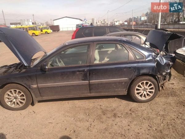 Синій Вольво S80, об'ємом двигуна 24 л та пробігом 369 тис. км за 2500 $, фото 1 на Automoto.ua