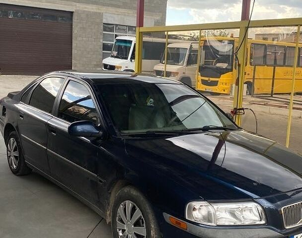 Синій Вольво S80, об'ємом двигуна 2.4 л та пробігом 380 тис. км за 3300 $, фото 1 на Automoto.ua