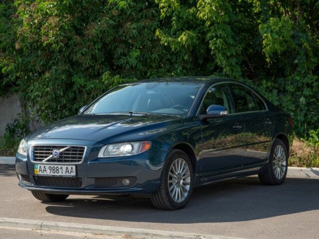 Синий Вольво С80, объемом двигателя 2.4 л и пробегом 405 тыс. км за 7800 $, фото 1 на Automoto.ua