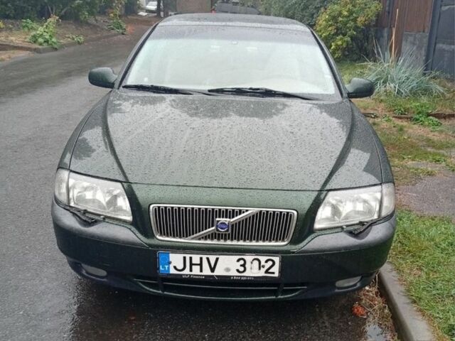 Зеленый Вольво С80, объемом двигателя 3 л и пробегом 300 тыс. км за 2400 $, фото 1 на Automoto.ua