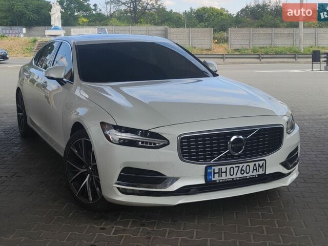 Білий Вольво S90, об'ємом двигуна 1.97 л та пробігом 110 тис. км за 18600 $, фото 1 на Automoto.ua