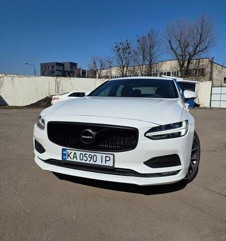 Белый Вольво С90, объемом двигателя 1.97 л и пробегом 83 тыс. км за 26000 $, фото 1 на Automoto.ua