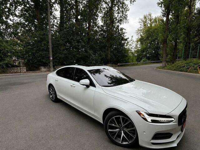 Білий Вольво S90, об'ємом двигуна 2 л та пробігом 98 тис. км за 23900 $, фото 1 на Automoto.ua