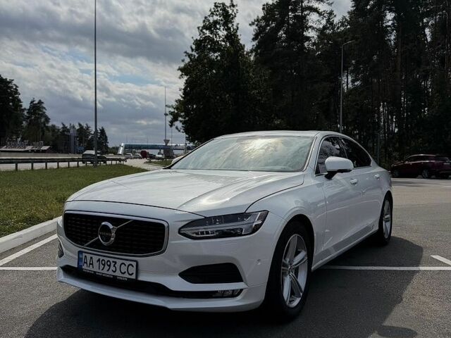 Білий Вольво S90, об'ємом двигуна 1.97 л та пробігом 78 тис. км за 24400 $, фото 1 на Automoto.ua