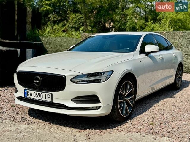 Белый Вольво С90, объемом двигателя 1.97 л и пробегом 85 тыс. км за 22200 $, фото 1 на Automoto.ua