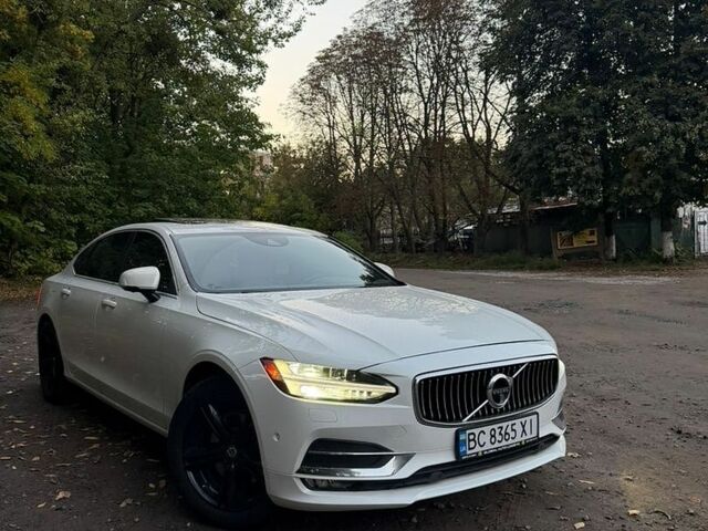 Білий Вольво S90, об'ємом двигуна 2 л та пробігом 195 тис. км за 22500 $, фото 1 на Automoto.ua
