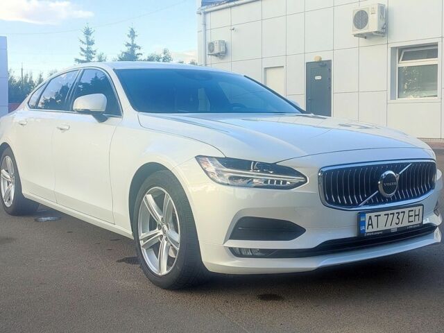 Білий Вольво S90, об'ємом двигуна 1.97 л та пробігом 240 тис. км за 19100 $, фото 1 на Automoto.ua