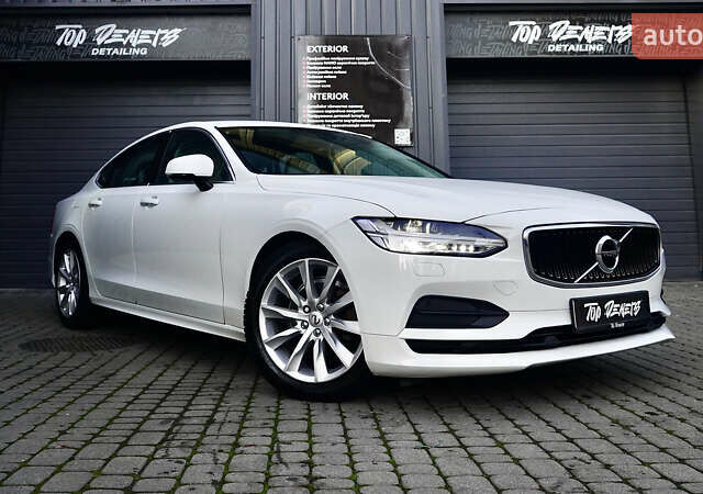 Білий Вольво S90, об'ємом двигуна 1.97 л та пробігом 176 тис. км за 26999 $, фото 1 на Automoto.ua